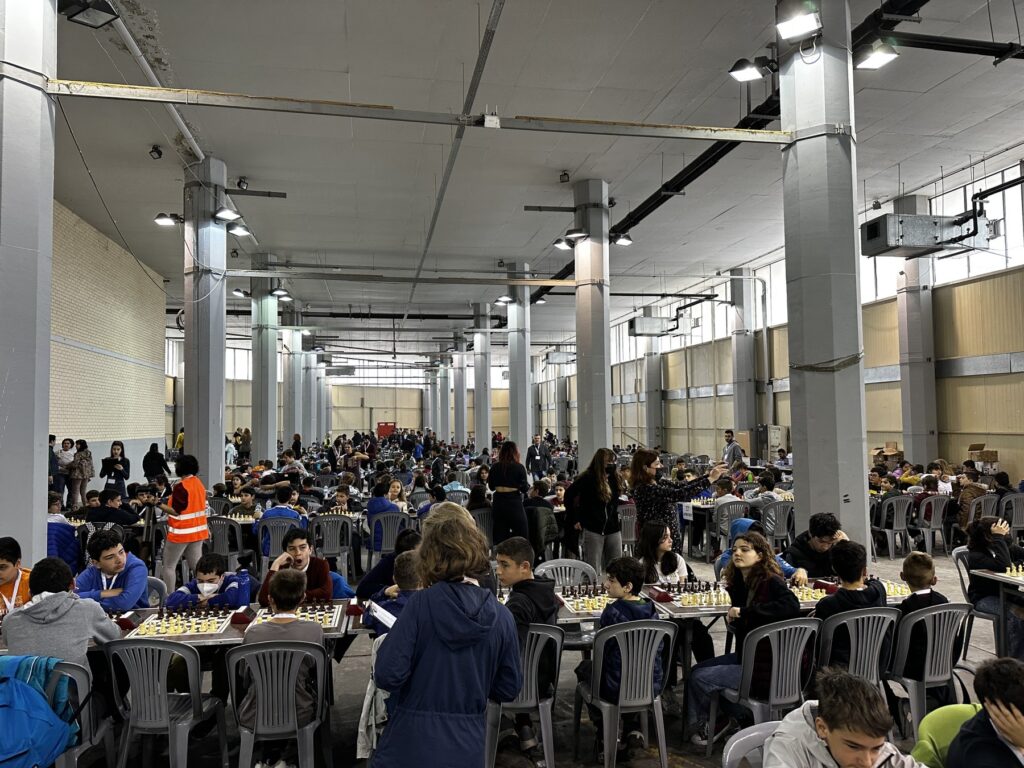Νέα Ιωνία: Δεύτερη θέση στο Πανελλήνιο Μαθητικό Πρωτάθλημα Σκάκι στο Σ.Ε.Φ.