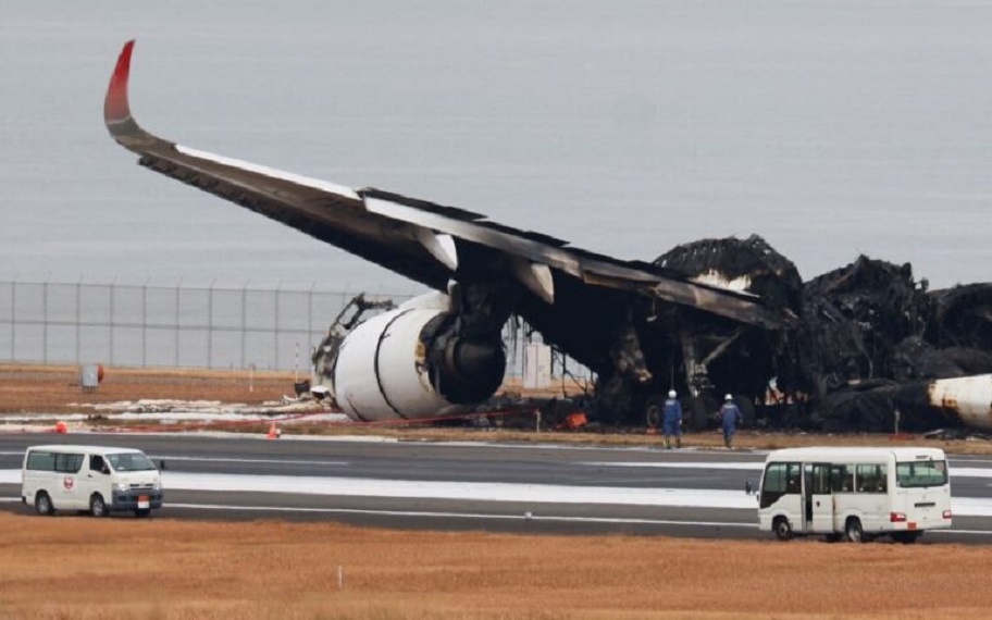 Μαθήματα επιβίωσης σε φλεγόμενο αεροπλάνο - Πώς τα κατάφεραν στην Ιαπωνία