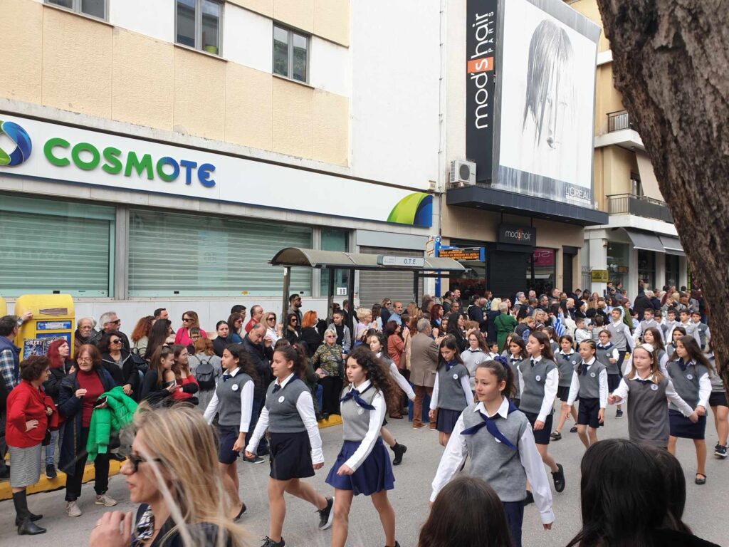 Νέα Ιωνία: Λαμπρή παρέλαση στη λεωφόρο Ηρακλείου για την εθνική επέτειο